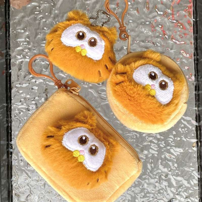 もふもふネコ顔コインケースチャーム