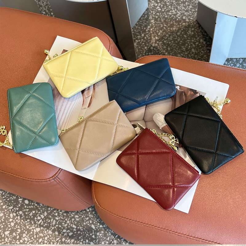  キルティングチャーム付きコインケース
