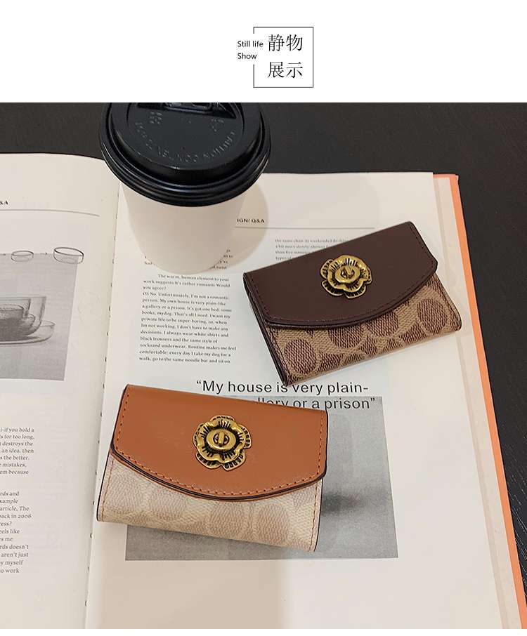 コインケース  花モチーフ付き二つ折りキーケース